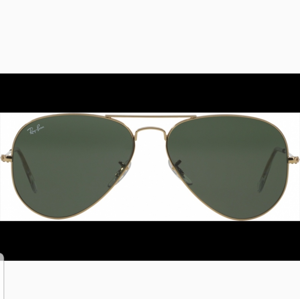 Ray-Ban Black and Gold Aviators 😎